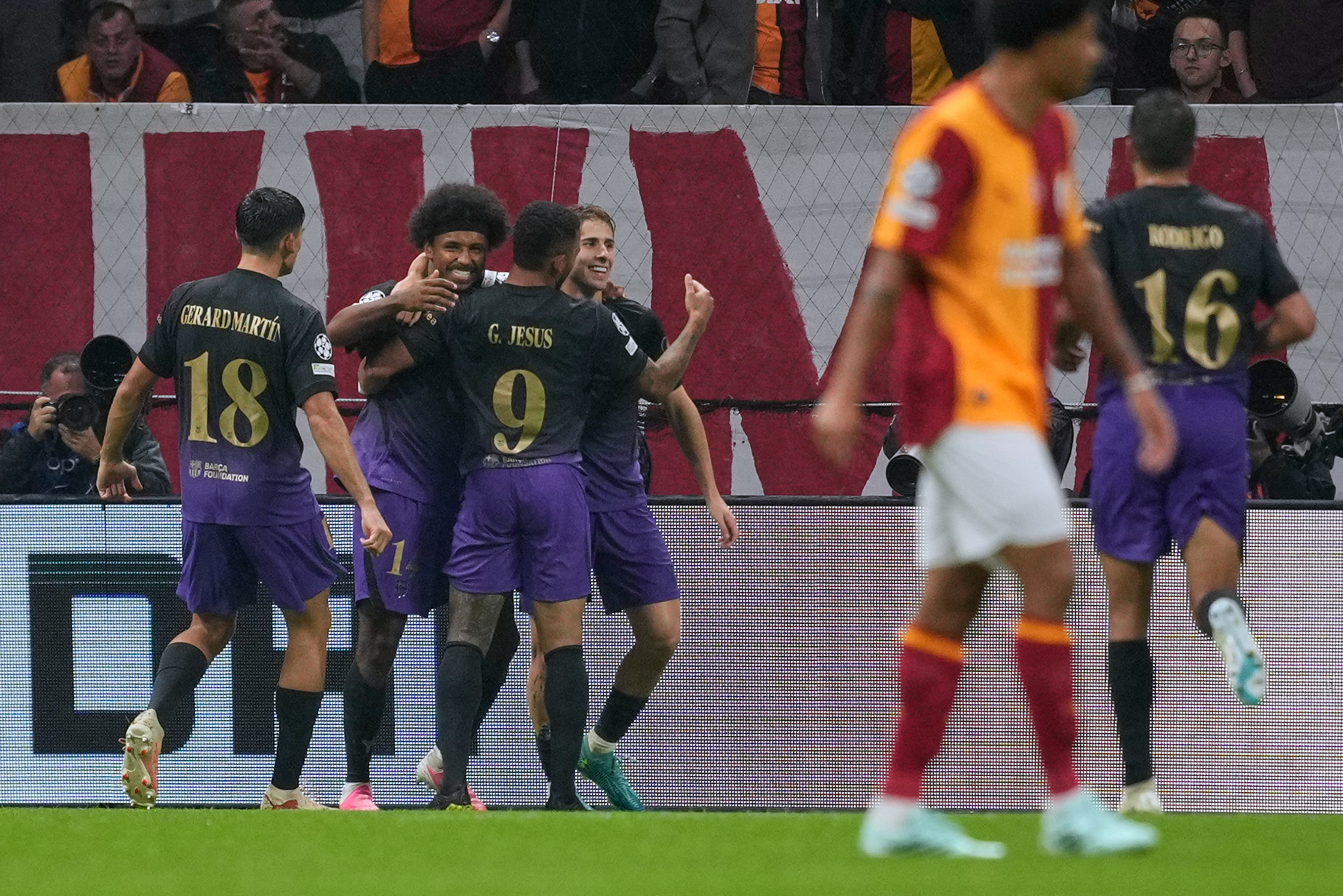 Adeyemi otkrio ko ga je najviše iznenadio u Barseloni: 'Xavi Espart me impresionirao'