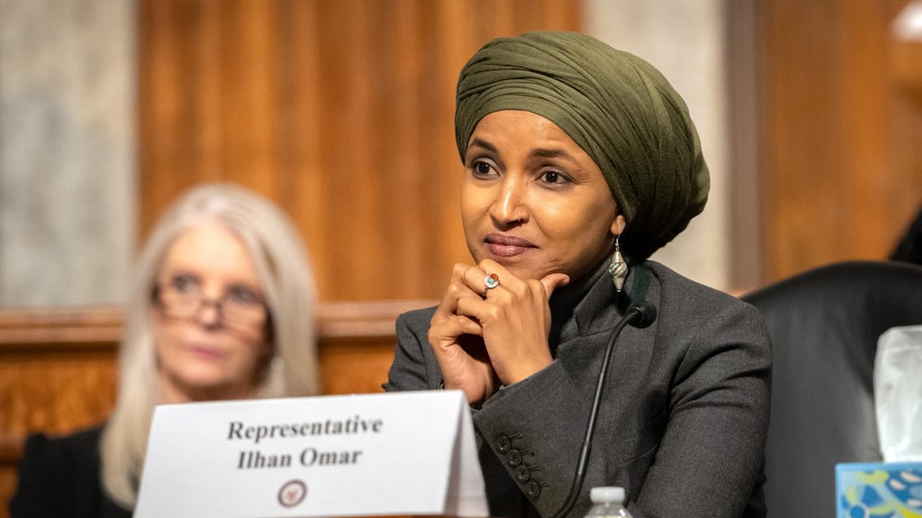 Ilhan Omar i priča o navodnom braku sa bratom: Šta se zaista zna – brak Ilhan Omar i brat