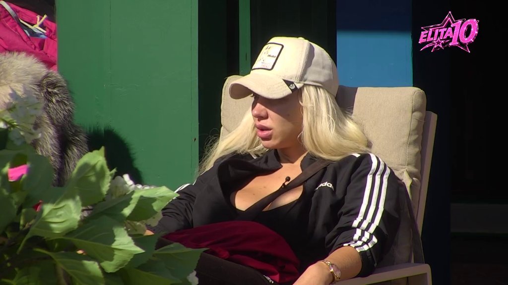 KAKO JE GLORIJA JELOVAC PREVAZIŠLA TEŠKO DETINJSTVO: Otkrila zašto nije išla na izlete sa razredom (VIDEO) – teško detinjstvo Glorije Jelovac