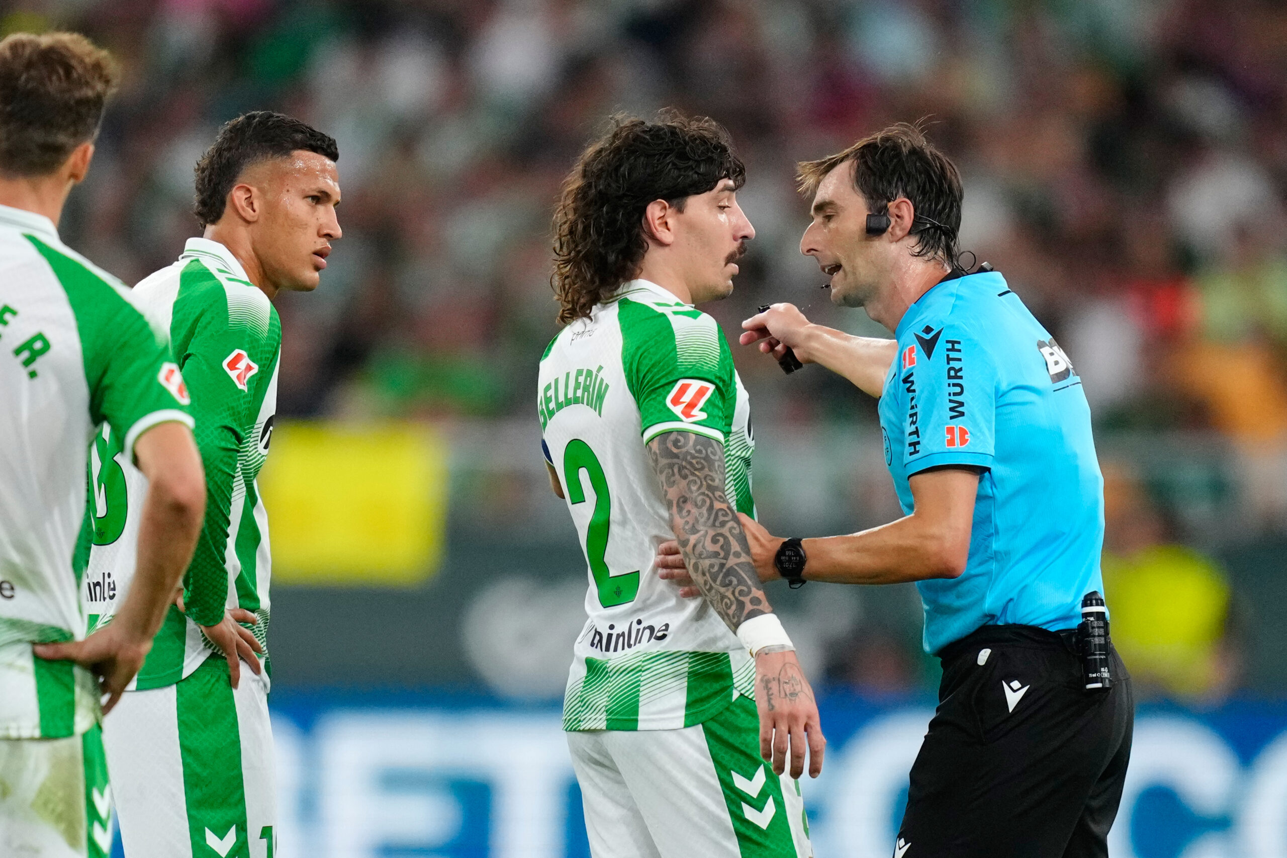 Betis pojačan za gostovanje u Vigu: Bellerín se vraća na teren, Bernal suspendovan – Héctor Bellerín Betis Celta Vigo