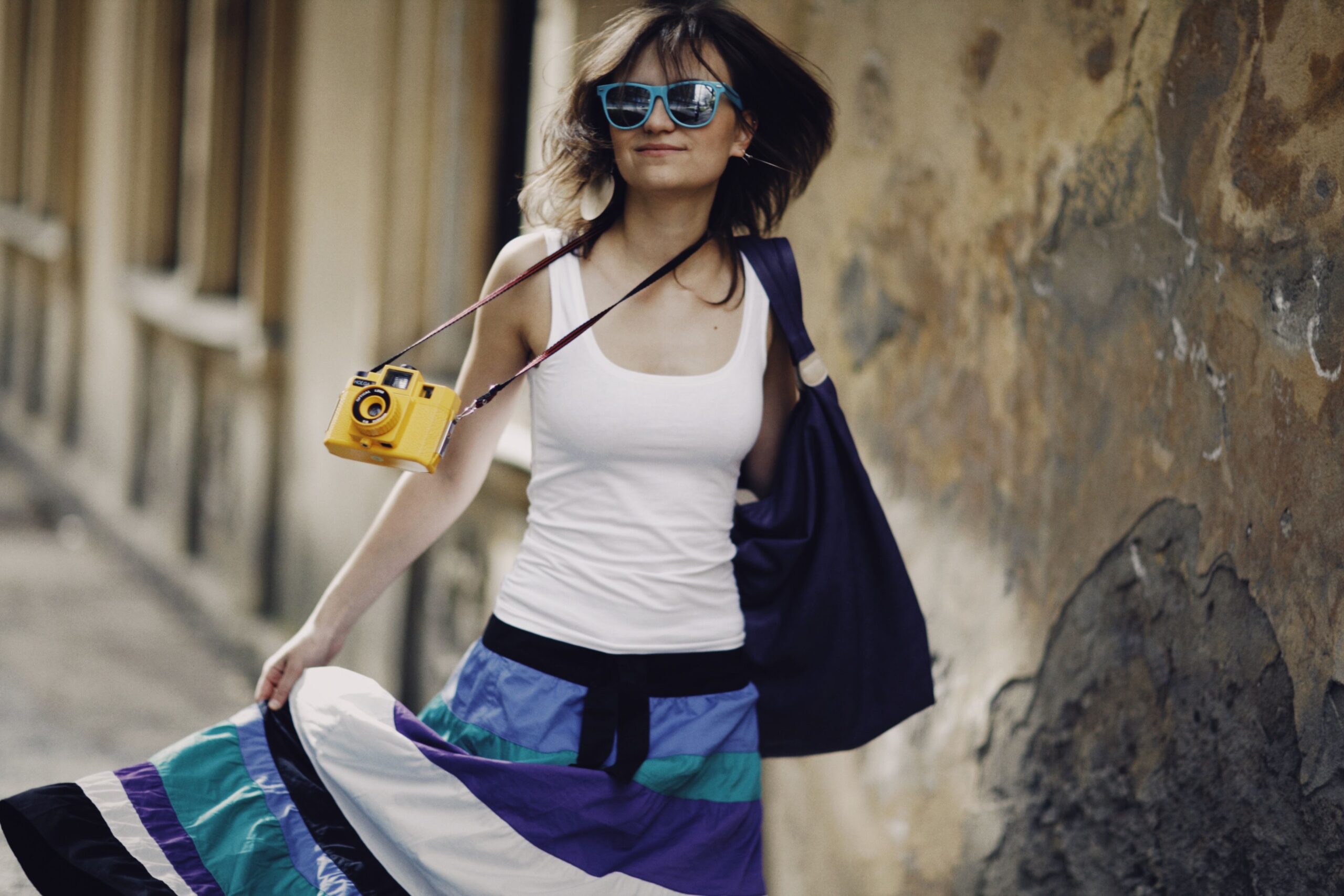 Naomi Vots pokazala opušteni stil u sportskim pantalonama na aerodromu – Naomi Vots moda