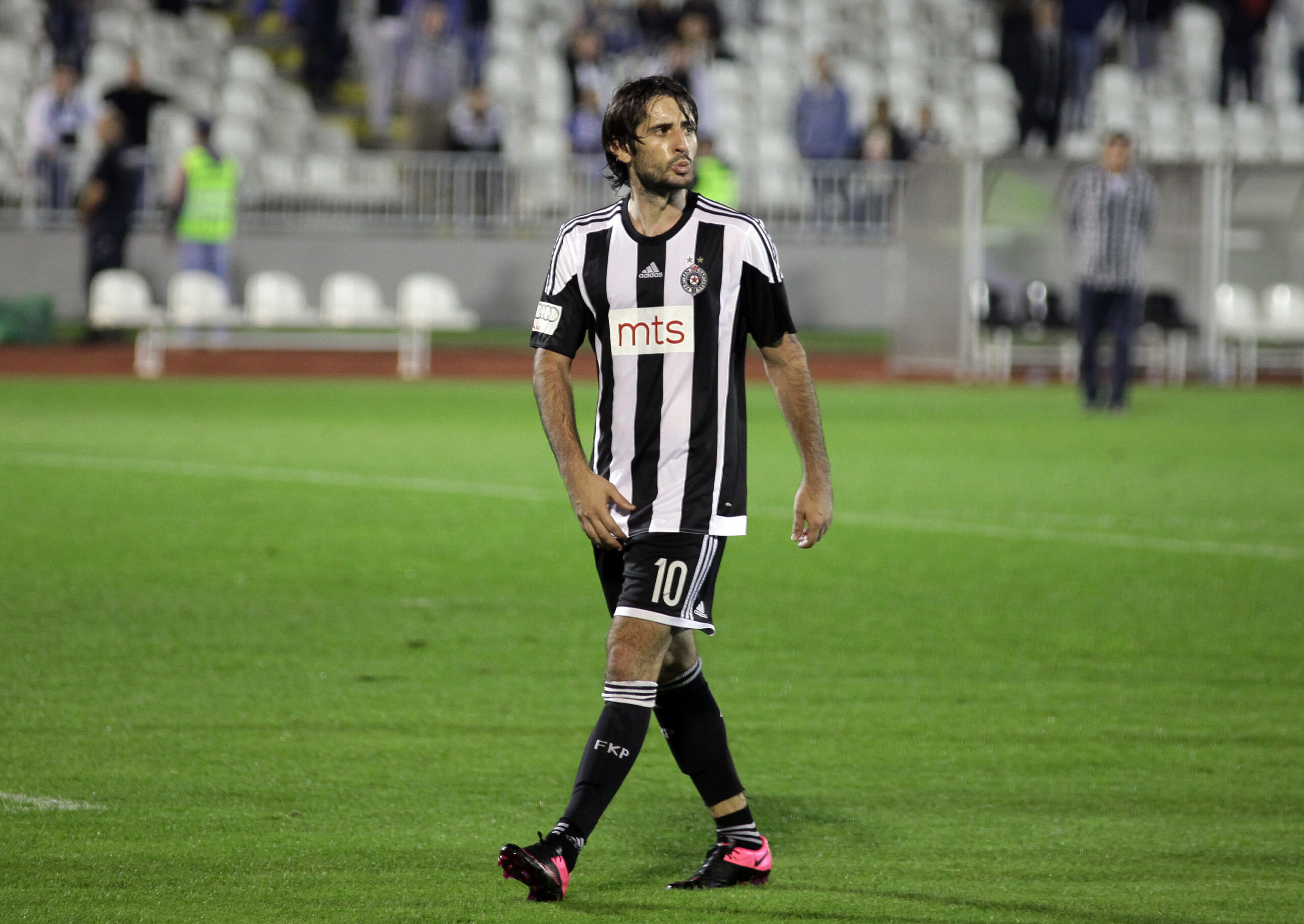 Partizan pretrpeo novi poraz od Čukaričkog: Saša Ilić pod pritiskom zbog tabele Superlige Srbije – tabela Superlige Srbije