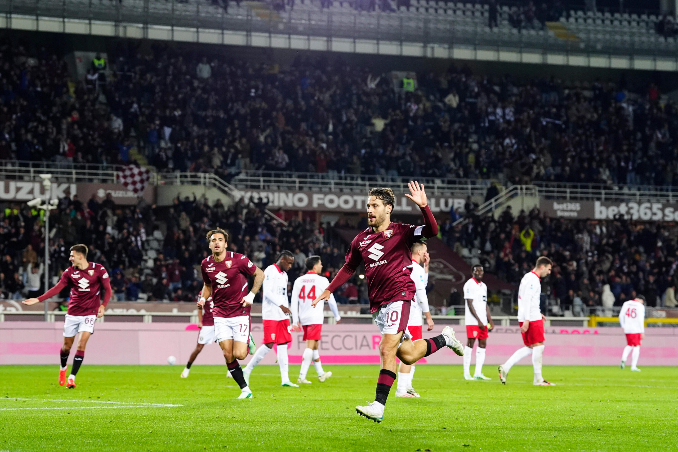 Torino savladao Moncu 3:2 i upisao treću vezanu pobedu: Briljirao Nikola Vlašić