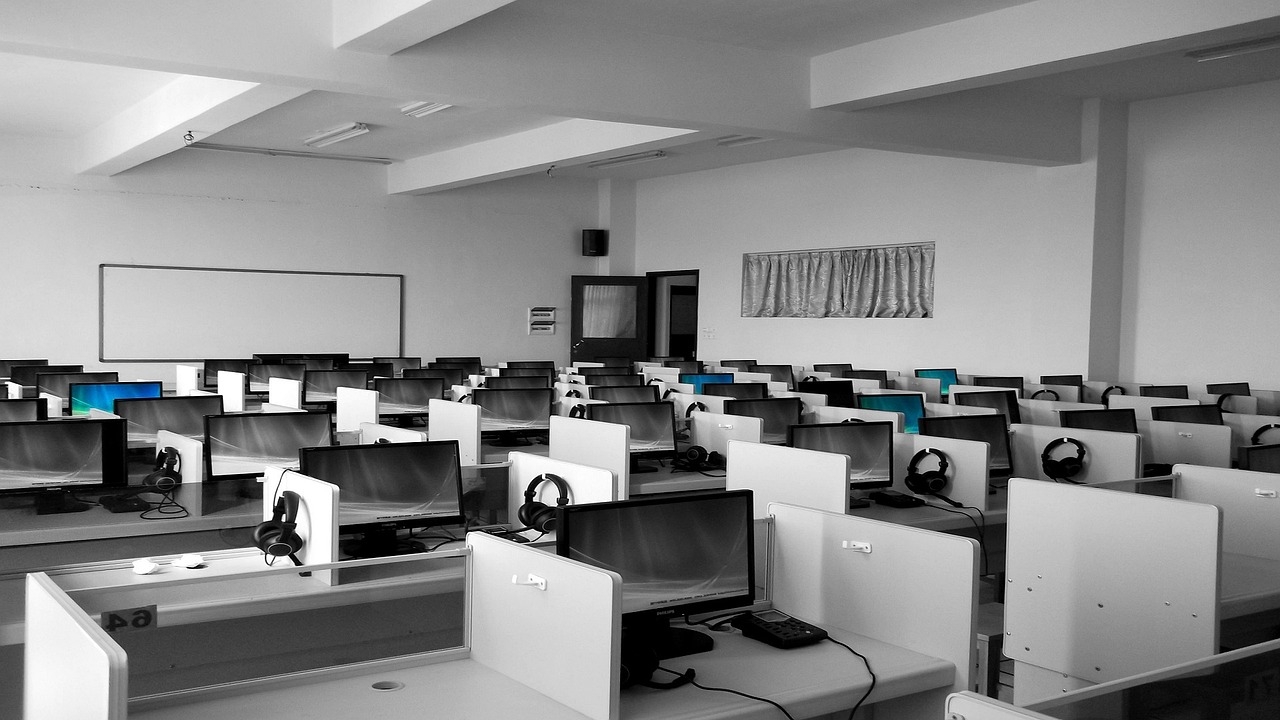 Velika Britanija ulaže 134 miliona dolara u AI biosecurity laboratoriju – AI biosecurity laboratorija