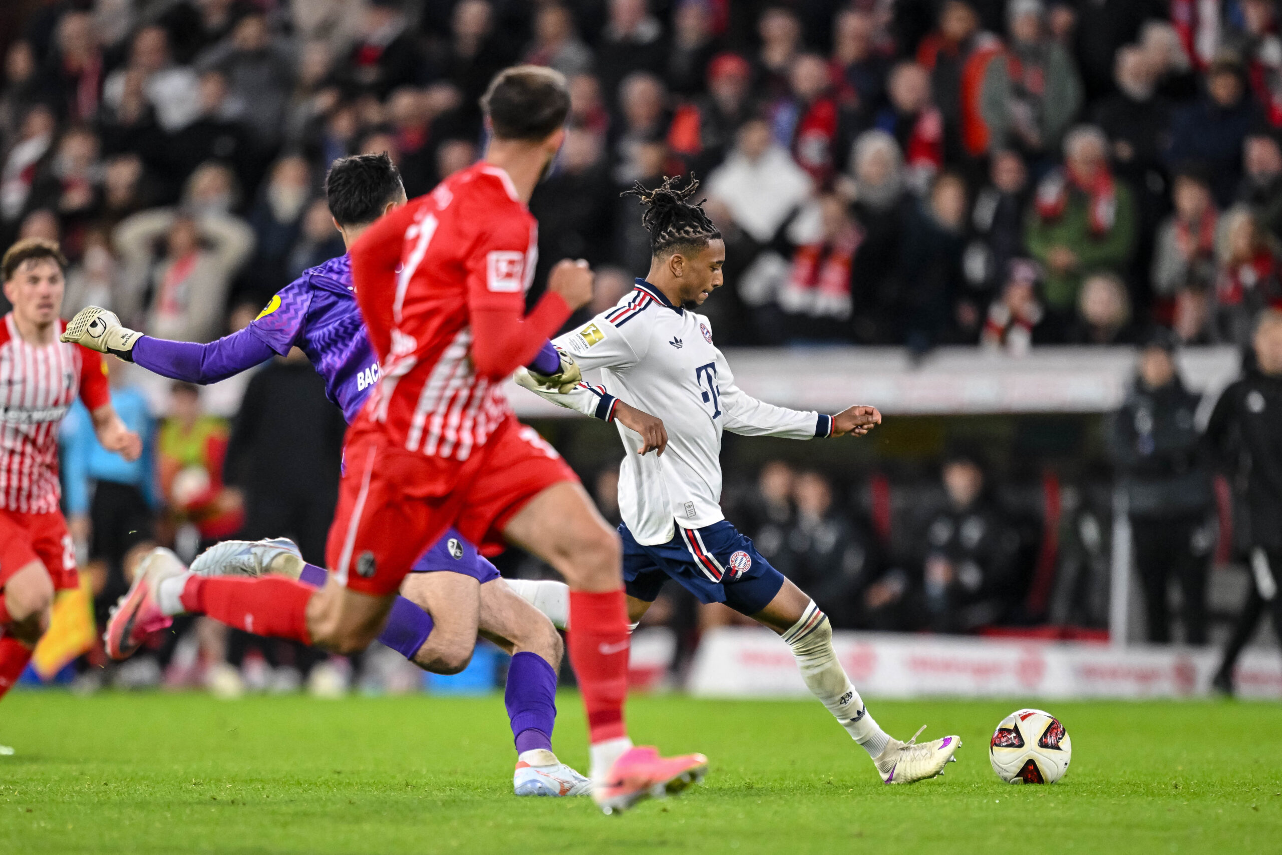 Bajern Minhen pobedio Frajburg 3:1 u derbiju Bundeslige: Bavarska mašinerija potvrdila dominaciju