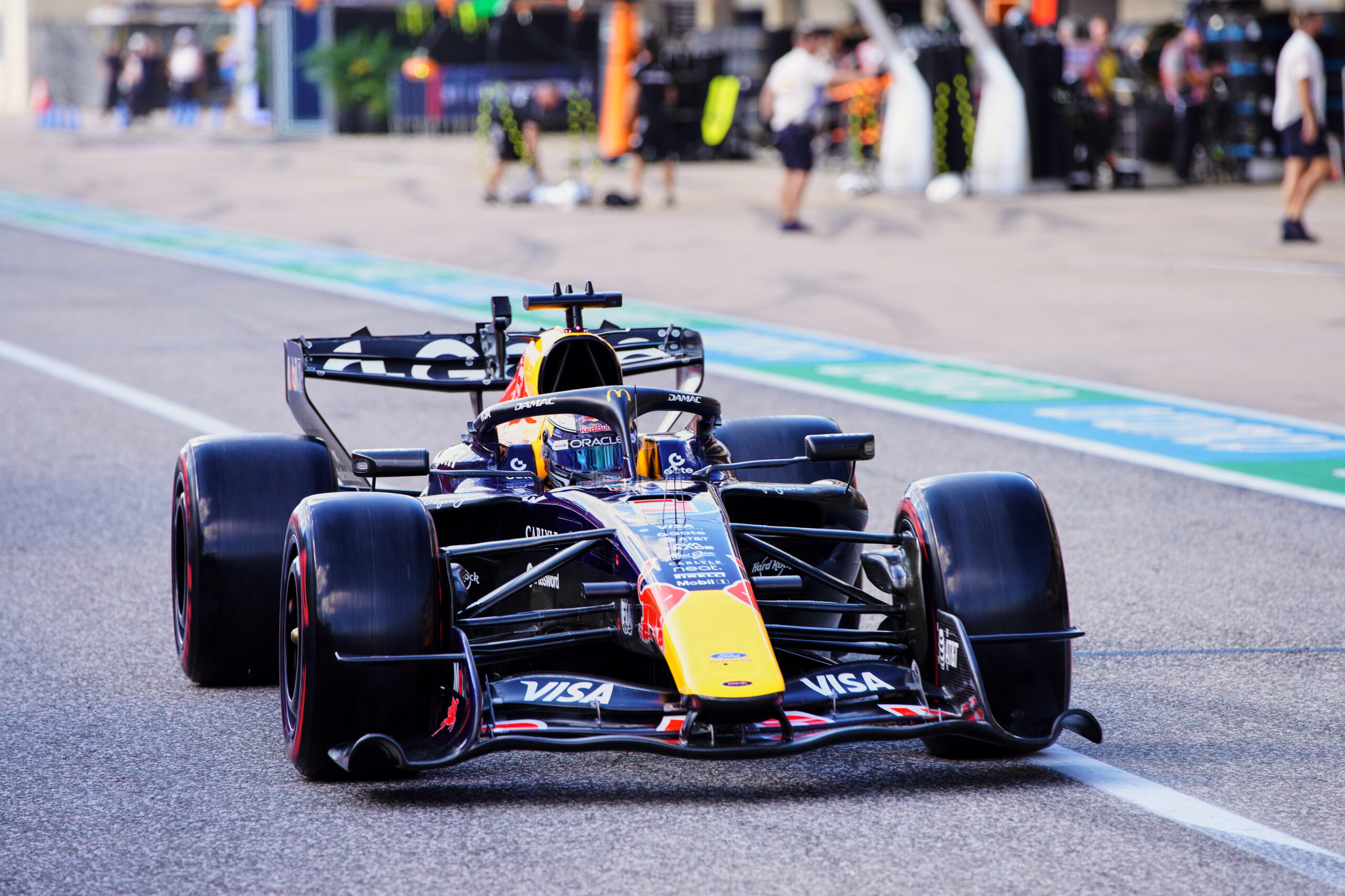 Haotičan start trke u Sjedinjenim Američkim Državama: Greška Verstappena, incident sa Alonsom i Sainzom – Max Verstappen GP SAD