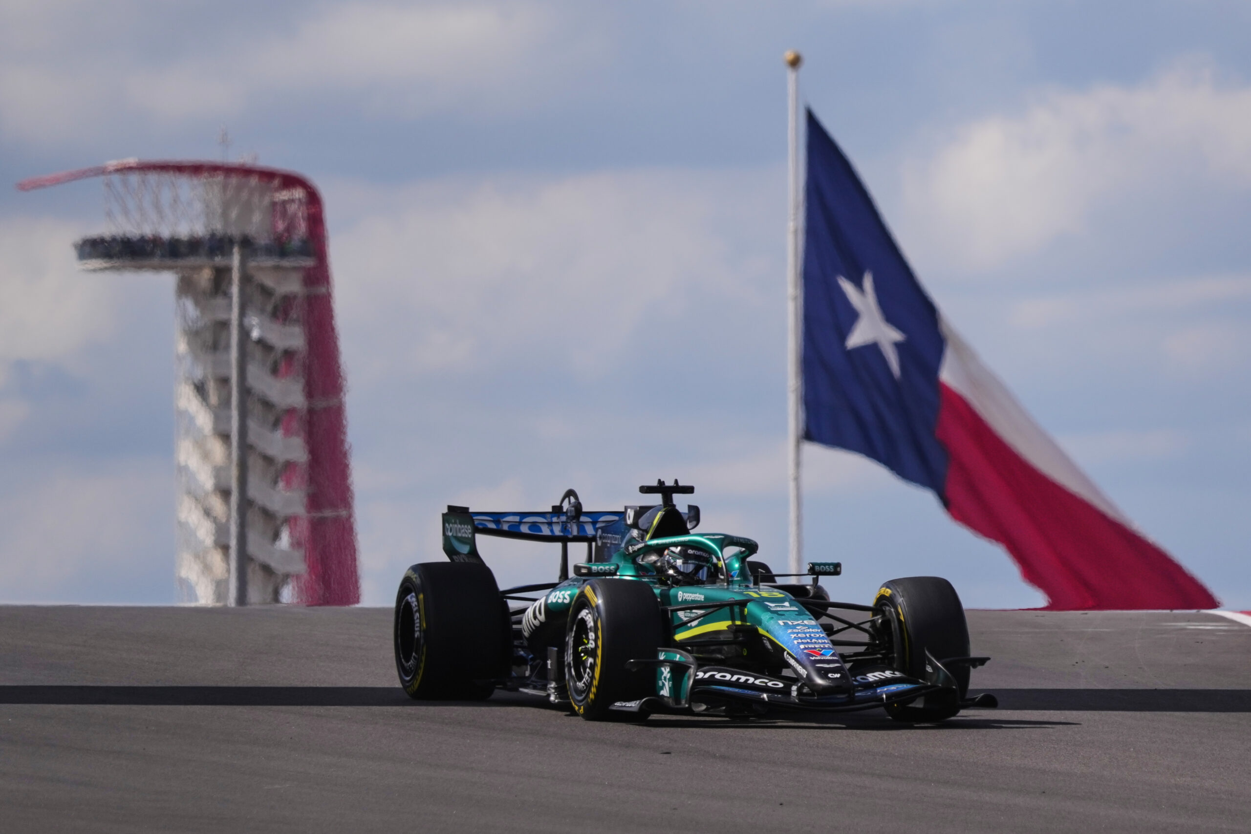 Lance Stroll menja motor i startuje iz pit lejna u Ostinu, Sainz napreduje na 16. poziciju