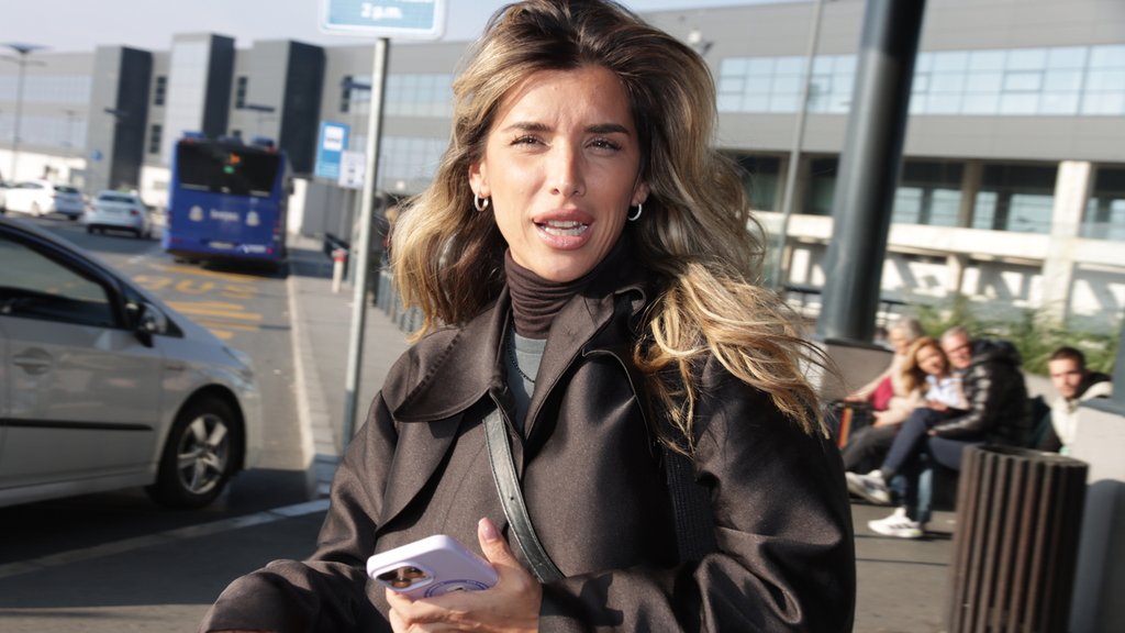 ZAMIŠLJENI TRENUTAK NA AERODROMU: Jovana Pajić privukla poglede u opuštenom izdanju (FOTO) – Jovana Pajić na aerodromu