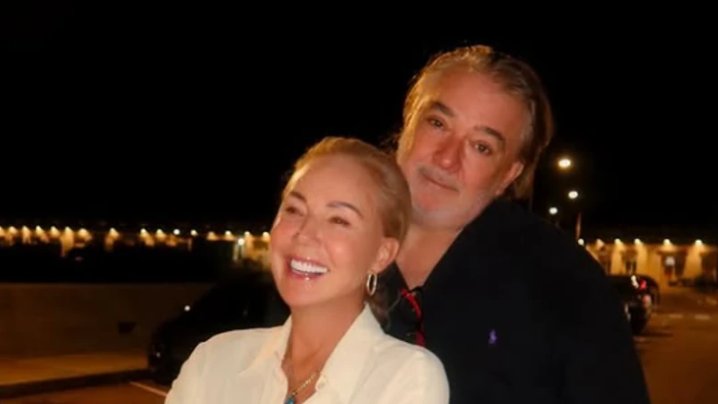 KAKO JE SVE POČELO ZA BRENINU LJUBAVNU PRIČU: Legendarni Bata Živojinović spojio Lepu Brenu i Bobu (FOTO) – Brena i Boba