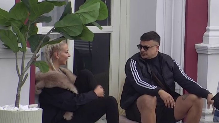 KAKO SE MENJAJU EMOCIJE U RIJALITIJU: Glorija Jelovac otkrila šta zaista oseća prema Bori Terziću (VIDEO) – odnos Glorije Jelovac i Bore Terzića