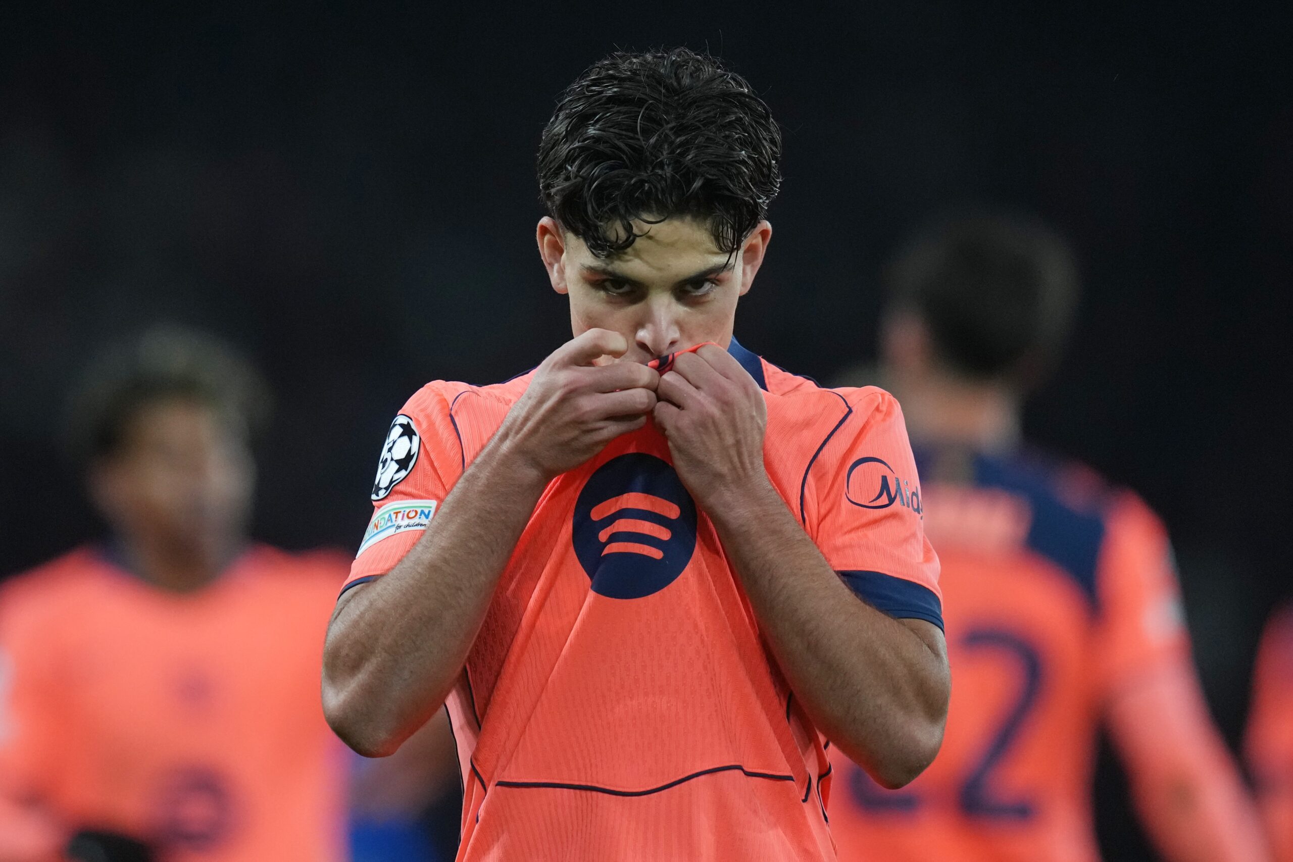Xavi Espart propušta sedam nedelja zbog povrede: Barselona ostaje bez važnog aduta na beku – Xavi Espart Barselona povreda