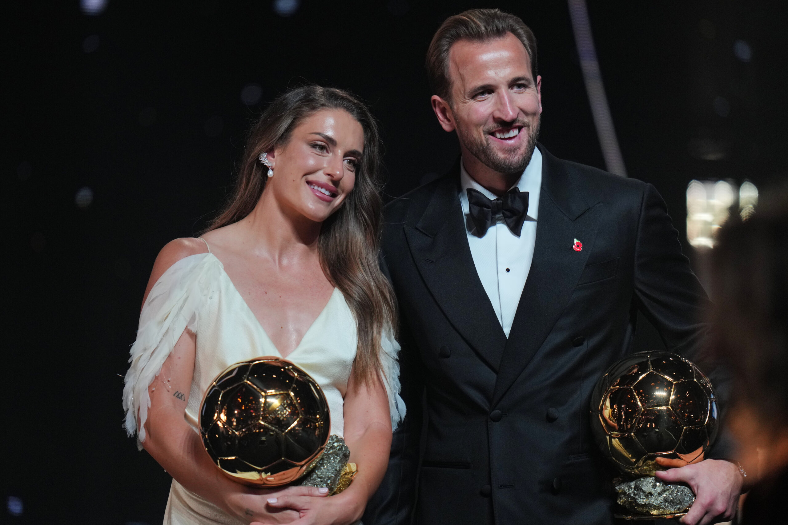 Hari Kejn osvojio Zlatnu loptu: Madrid slavio u Barseloni, a gala donela iznenađenja