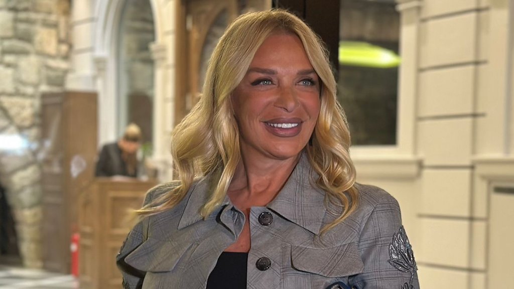 KAKO JE VANESA ŠOKČIĆ MENJALA MUZIČKI PRAVAC: Pevačica završila Fakultet muzičke umetnosti, a prvu platu zaradila na nastupima (FOTO) – Vanesa Šokčić po obrazovanju