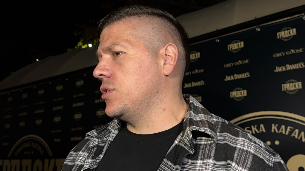 KAKO SU POSLEDNJI DANI OCA UTICALI NA SLOBU RADANOVIĆA: Pevač otkrio emotivne trenutke pred gubitak (FOTO) – Sloba Radanović i poslednje reči oca