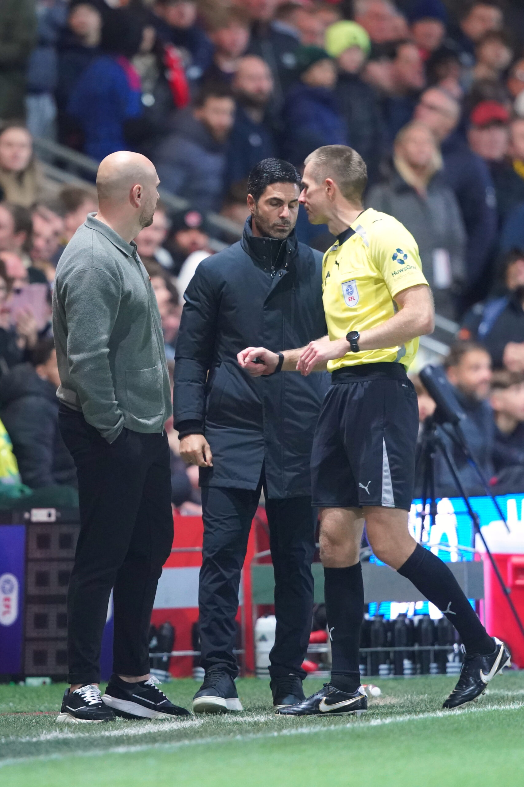Arteta objasnio crveni karton Dowmana: Arsenal eliminisan od Fleetwood Towna u penal završnici
