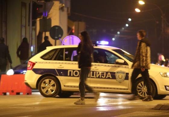 Mladić uhapšen posle sukoba u Lazarevcu: Flašom napao muškarca u lice i vrat – napad u Lazarevcu