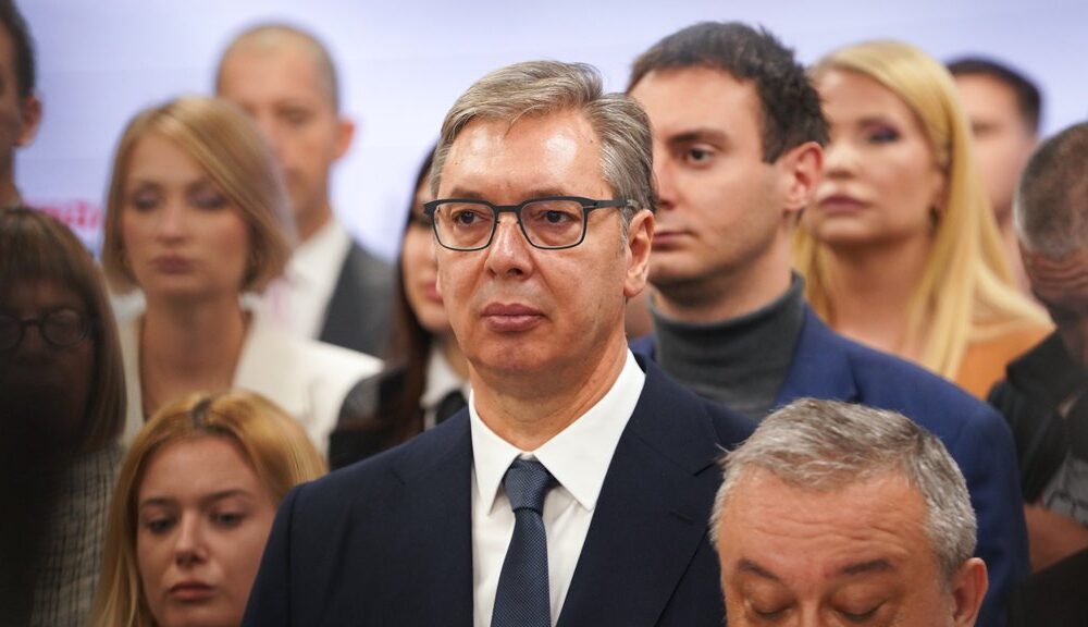 Aleksandar Vučić najavio sastanke SNS i istakao važnost jedinstva u stranci – najglasniji su oni koji napuštaju