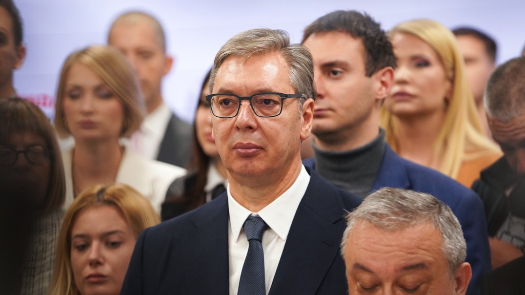 Aleksandar Vučić najavio sastanke SNS i istakao važnost jedinstva u stranci – najglasniji su oni koji napuštaju