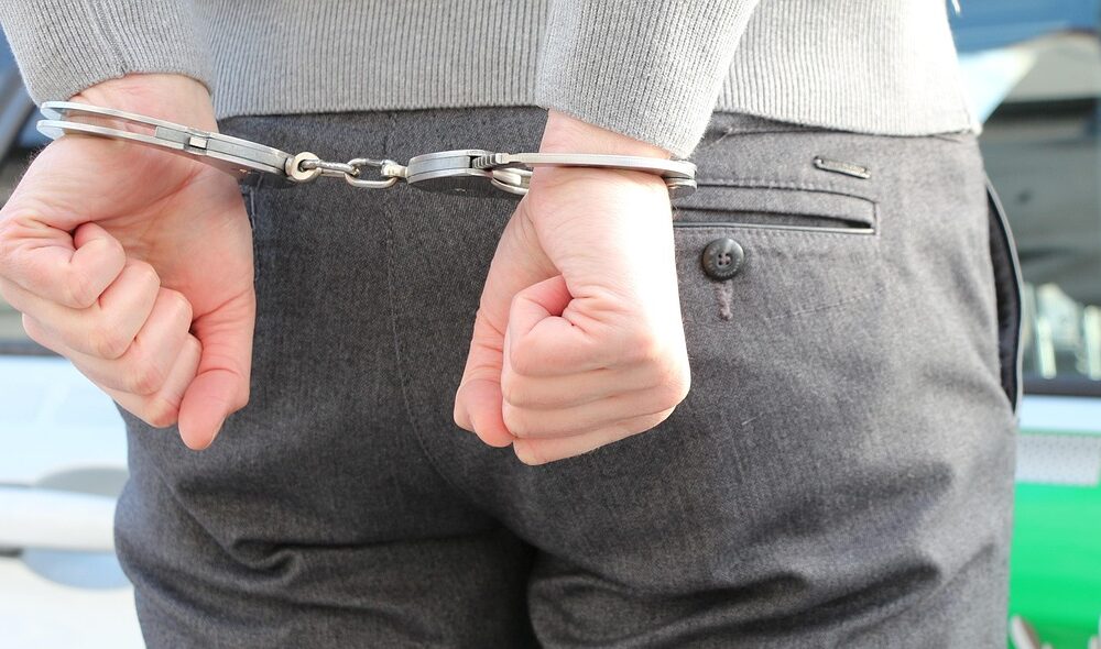 Kosovska policija privela trojicu Srba u selu Crkolez u opštini Istok – Kosovska policija Crkolez