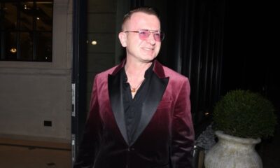 NEOBIČAN TRENUTAK U EMISIJI: Pevač Dejan Ćirković Ćira napravio lapsus na Grand festivalu, a njegova reakcija nasmejala sve (FOTO) – lapsus Dejana Ćirkovića Ćire