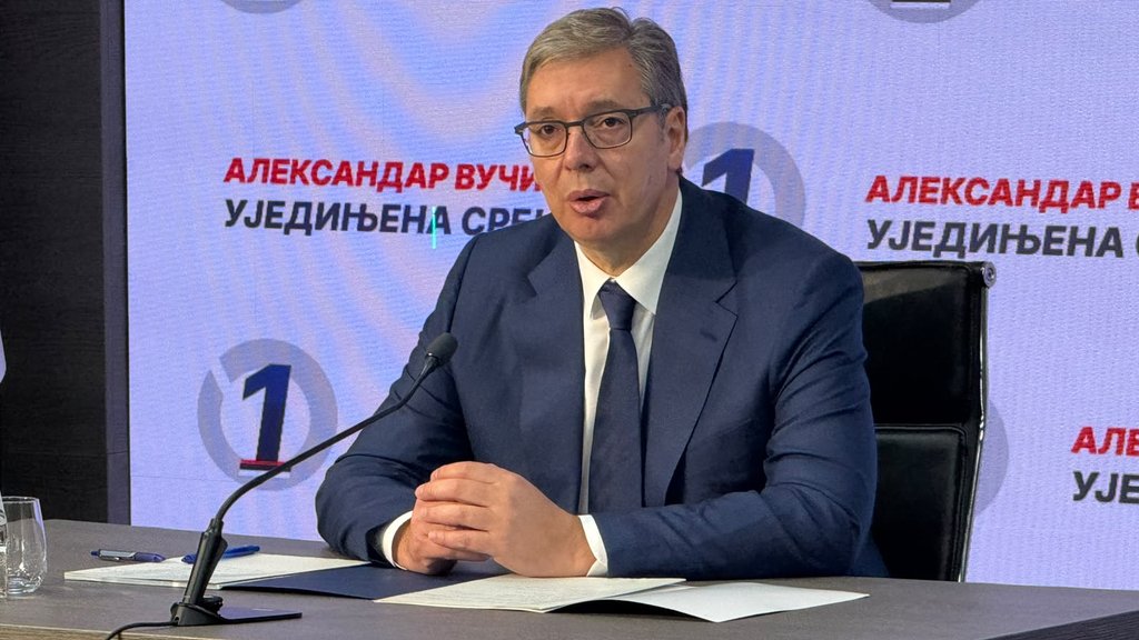 Predsednik Aleksandar Vučić održava konferenciju za novinare u Beogradu – konferencija Aleksandra Vučića