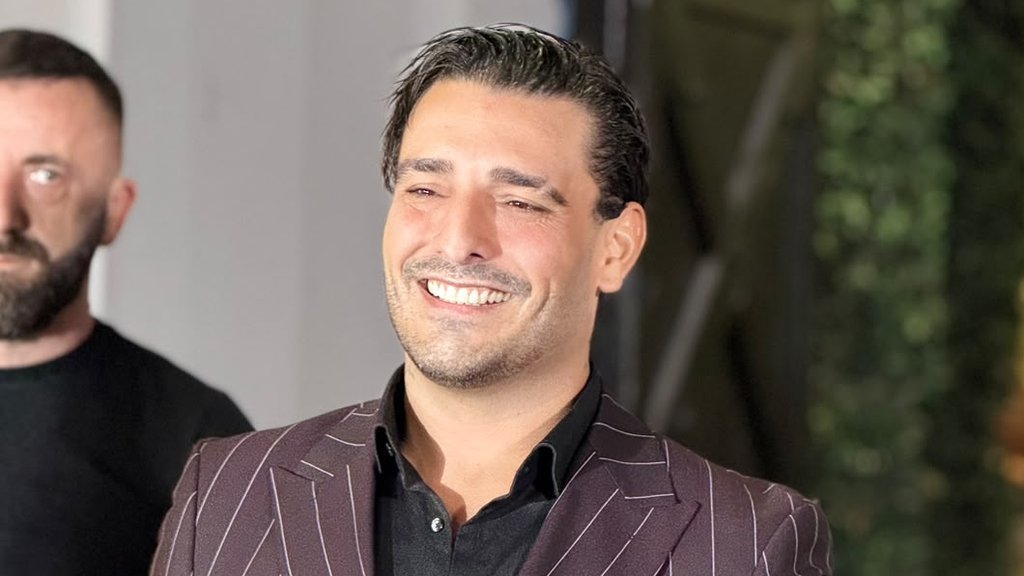 PROMENE KOJE SVI PRIMEĆUJU: Darko Lazić otkrio tretman kojim neguje lice, supruga sve podelila (FOTO) – Darko Lazić i botoks tretman