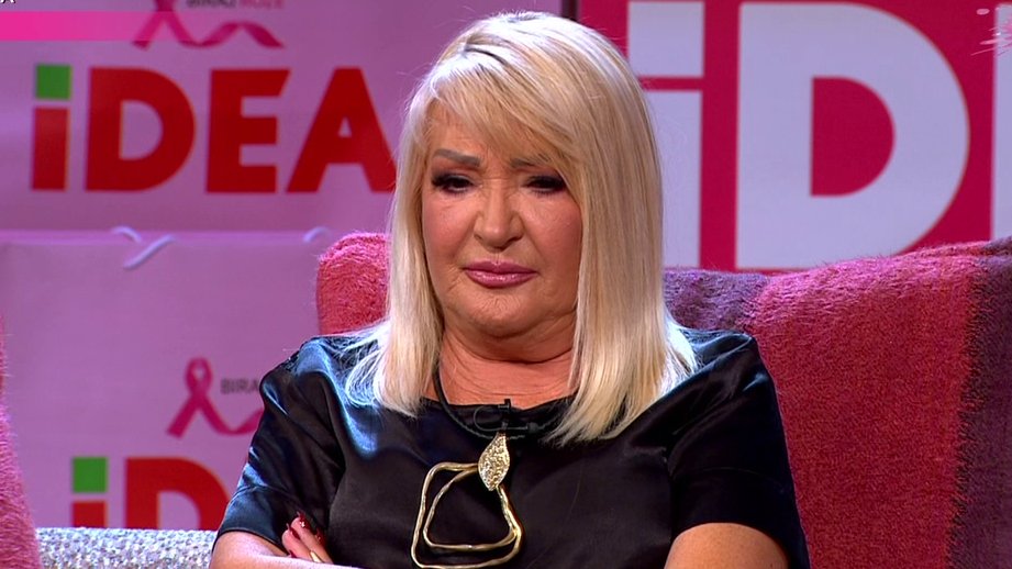 EMOCIJE PREPLAVILE GOCE LAZAREVIĆ: Prvi solistički koncert u Beogradu obeležili iskreni trenuci pred publikom (FOTO)