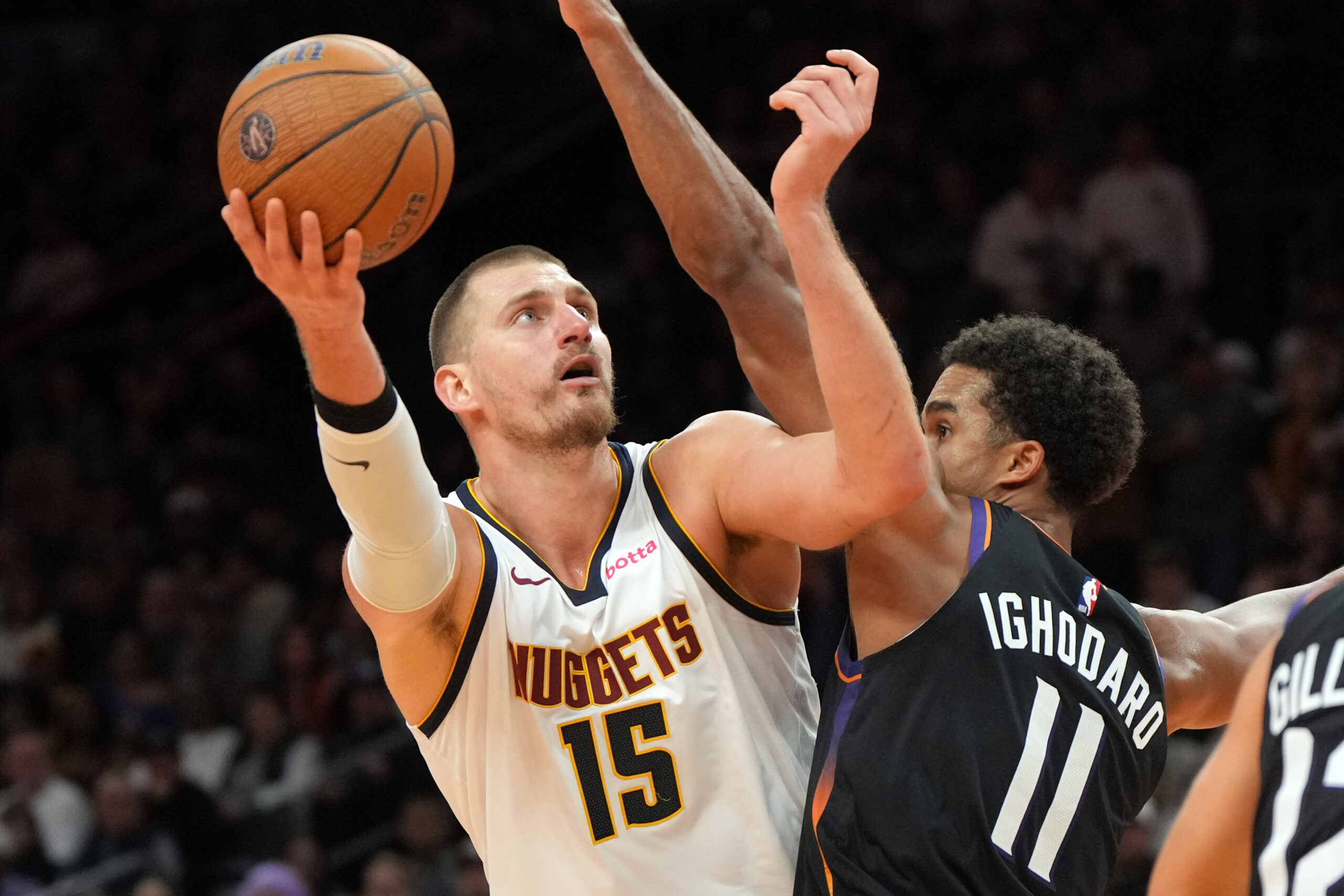 Denver Nagetsi pobedili Finiks 127:120 uz 18 poena Nikole Jokića u NBA Kupu